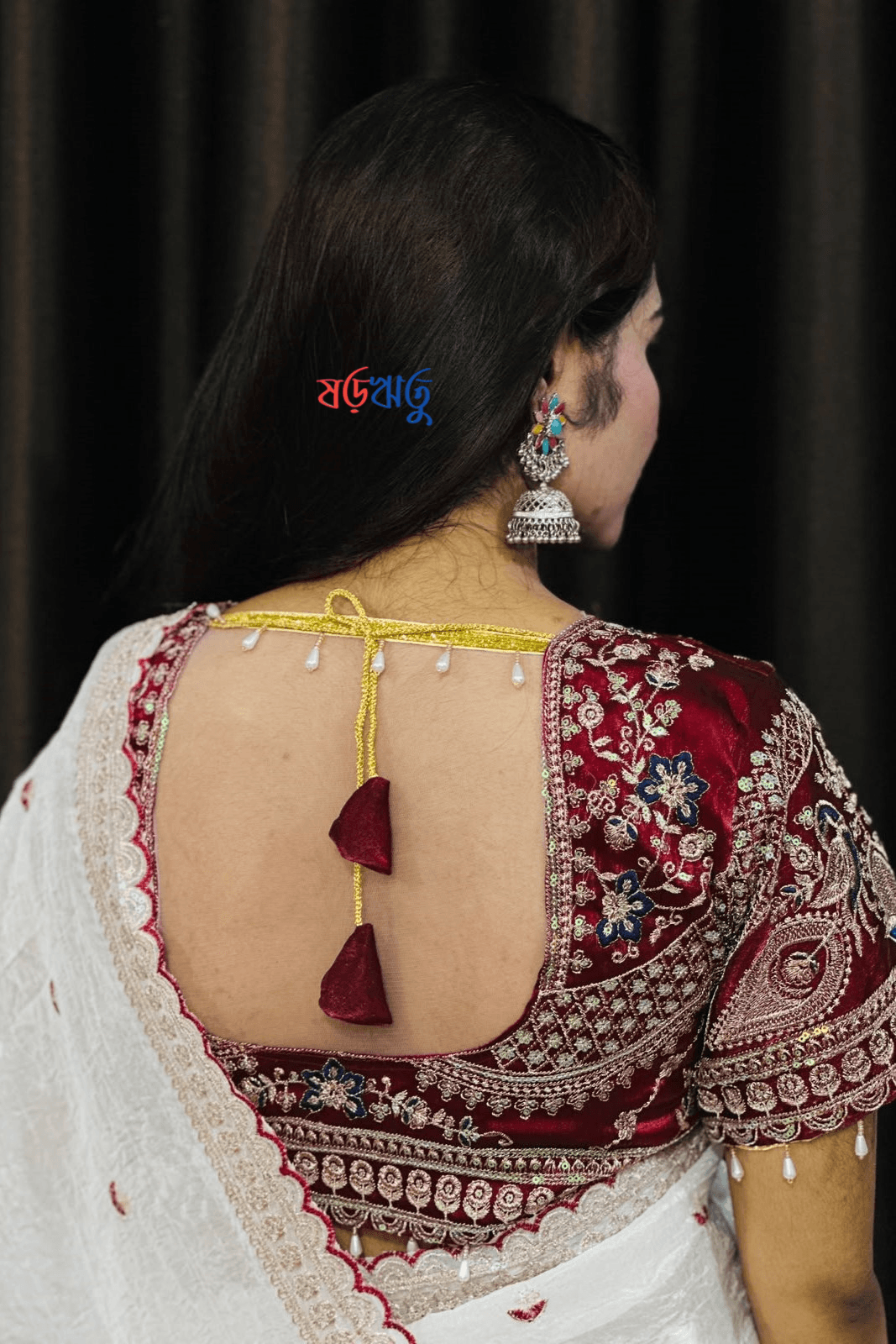 হোয়াইট & মেরুন ক্লাসিক শাড়ি-2 4