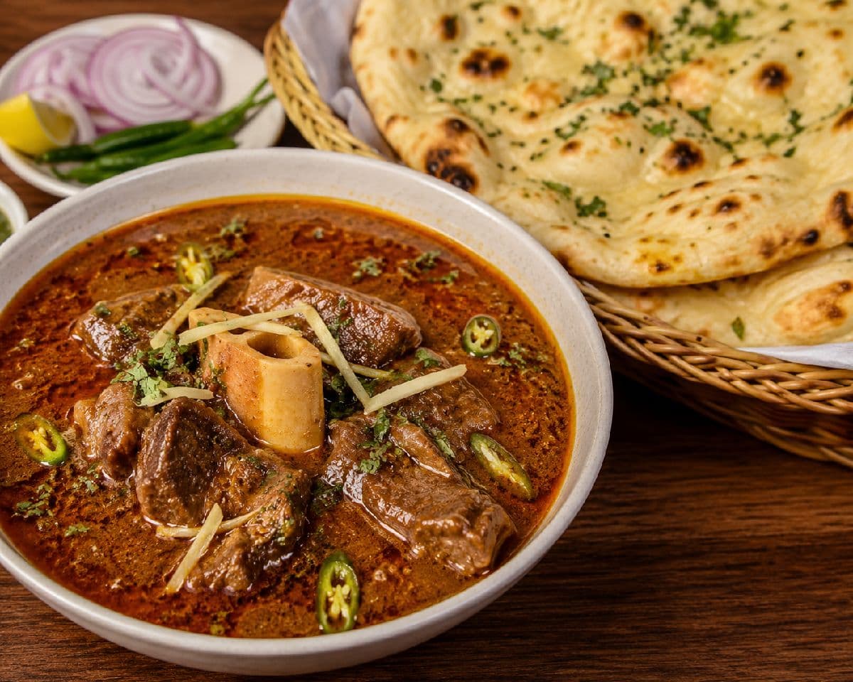 নেহারি + নান