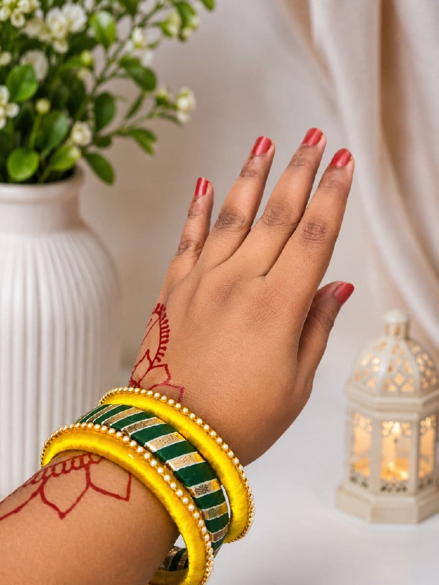 হেন্ডমেড রেশমি সুতা চুড়ি