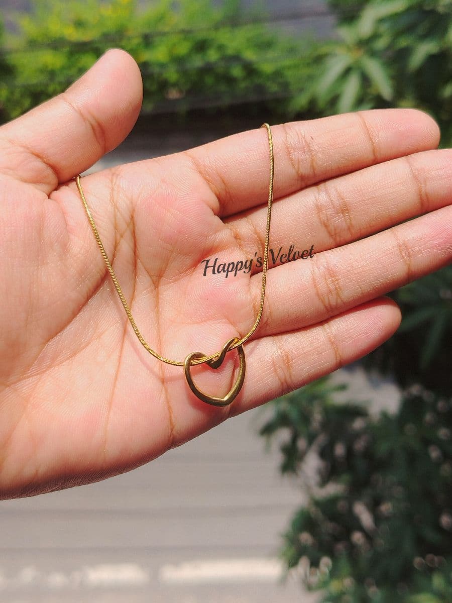 💖 Premium Stainless Steel Heart Pendant Necklace