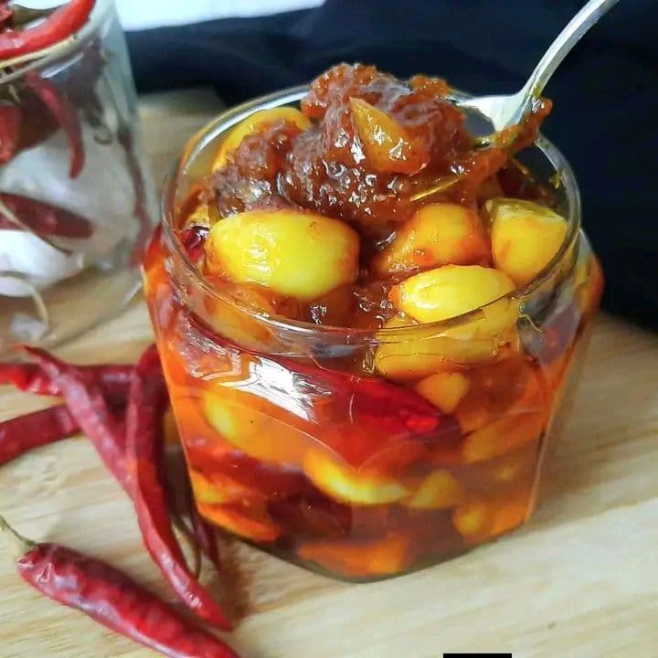 রসুনের আচার