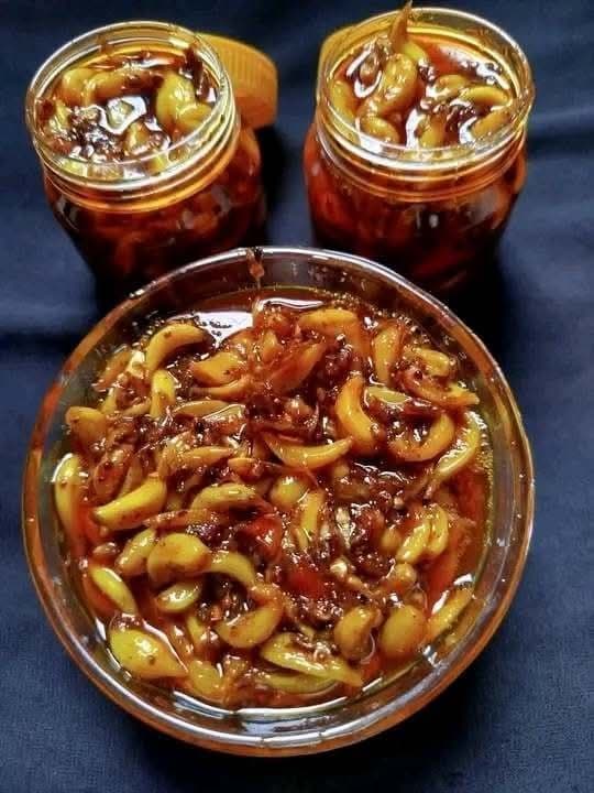 মধু রসুনের আচার (Honey Garlic Pickle)