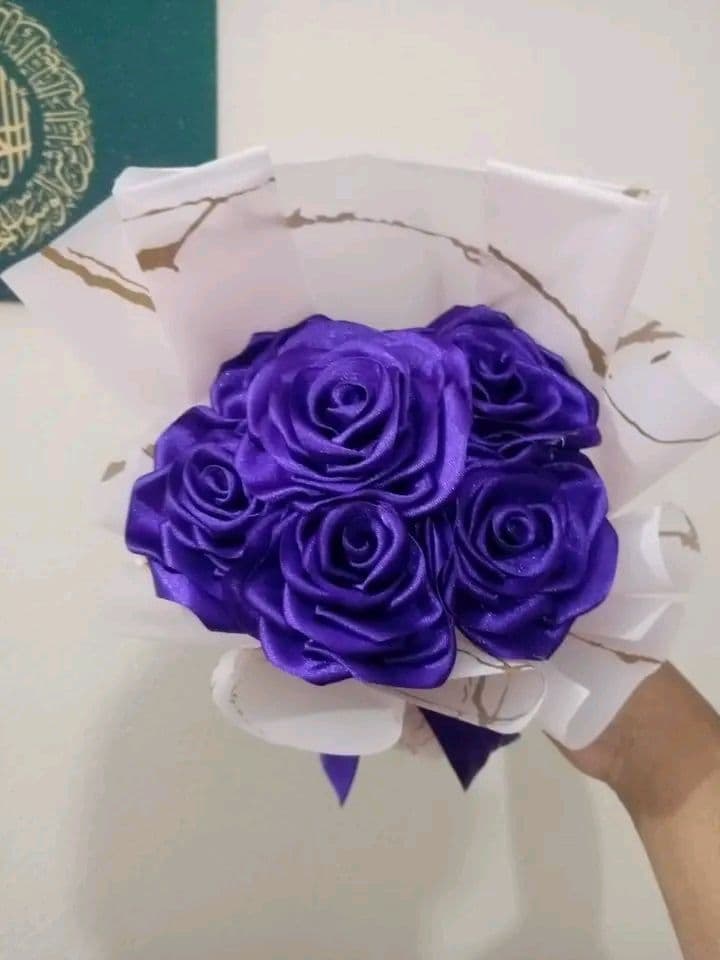 ফুলের তোড়া