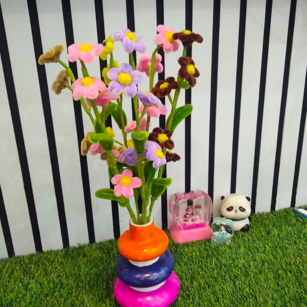 Pipe cleaner flowers