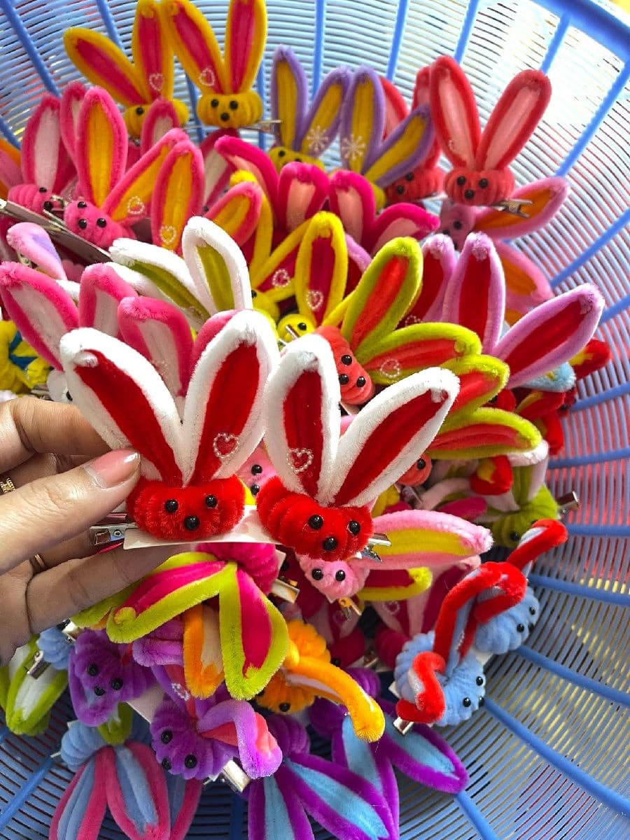 Hair clips