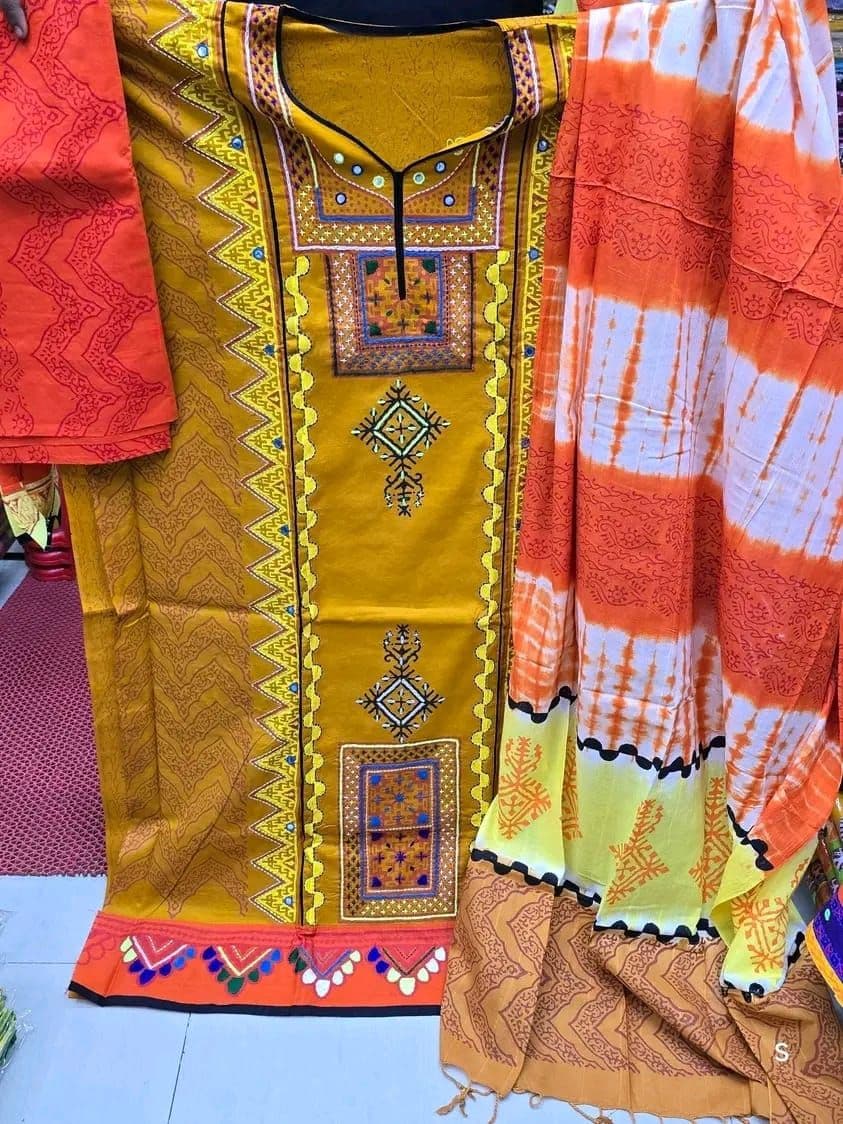 হ্যান্ডওয়ার্ক ড্রেস সেট