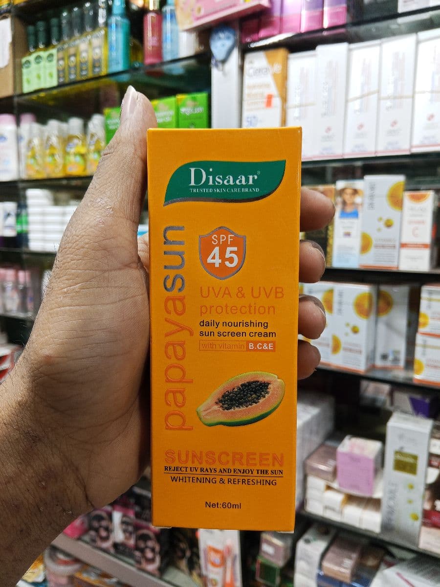 Disaar Papaya Sun Sunscreen SPF 45 দেখা যাচ্ছে। 🍊☀️