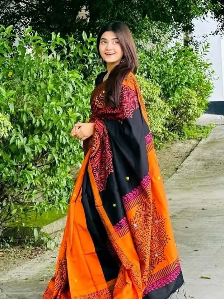 ধুপিয়ান সিল্ক শাড়ি