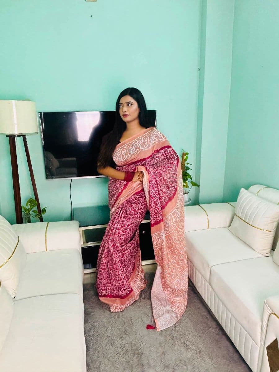 অরজিনাল চান্দেরি সিল্ক প্রিন্ট শাড়ি