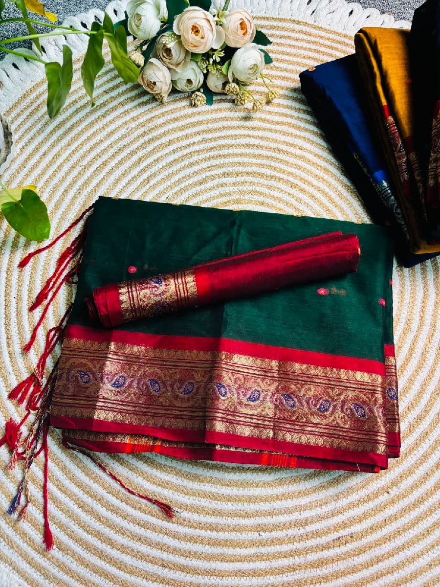 বুটি মসলিন শাড়ি