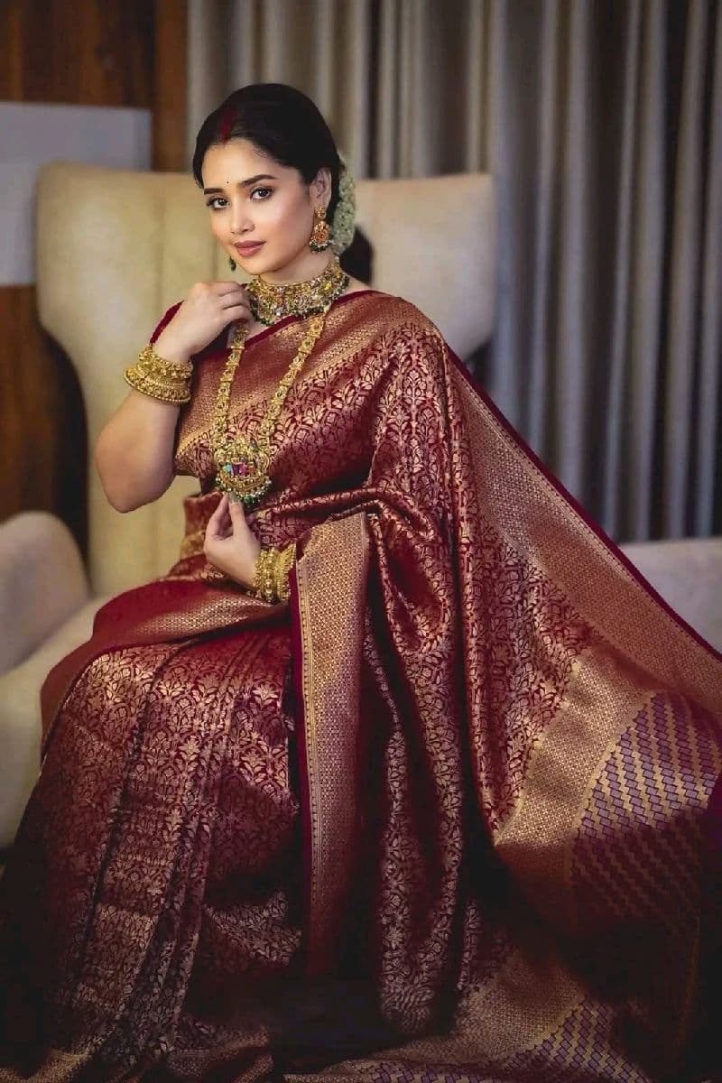 ✨ Royal Elegance Benaroshi Katan Saree ✨