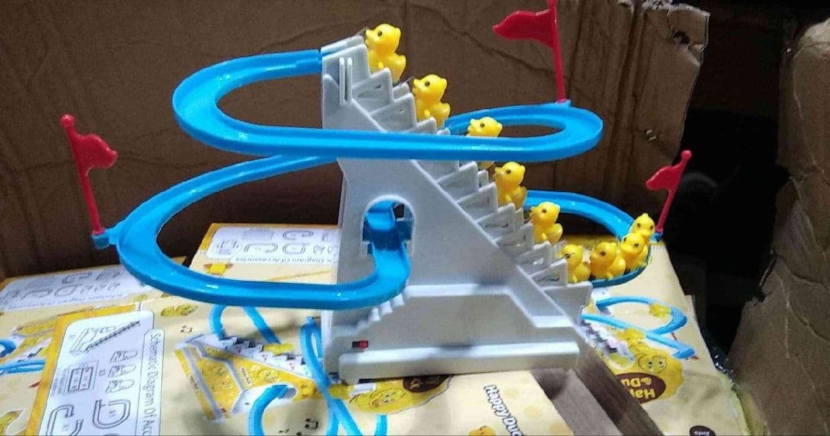 Electric Cartoon Duck Climbing Music Train Duck Toys