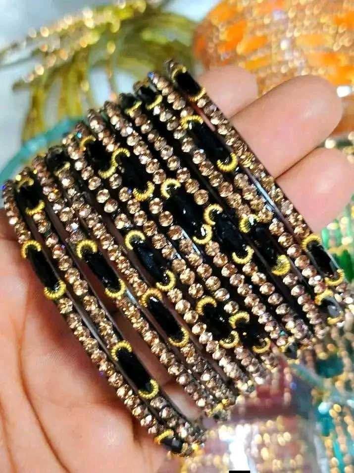 দাদিমা চুরি কালেকশন